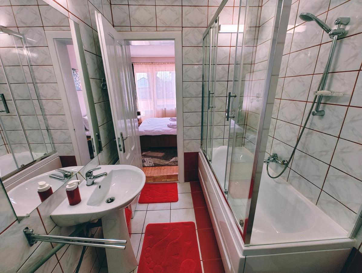 Ten'S Apartment - Spatios Si Linistit Cluj Napoca Bagian luar foto